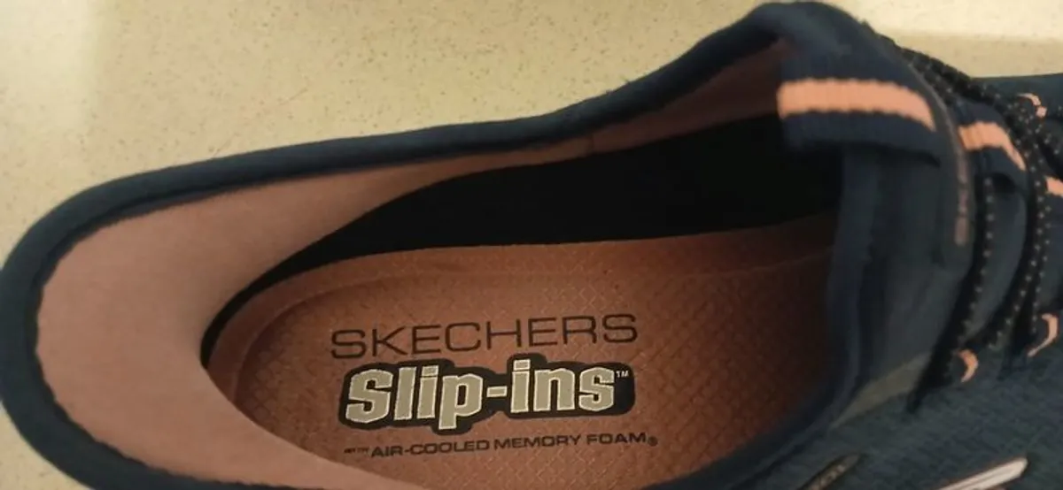 Sketchers Slip ons - Image 3