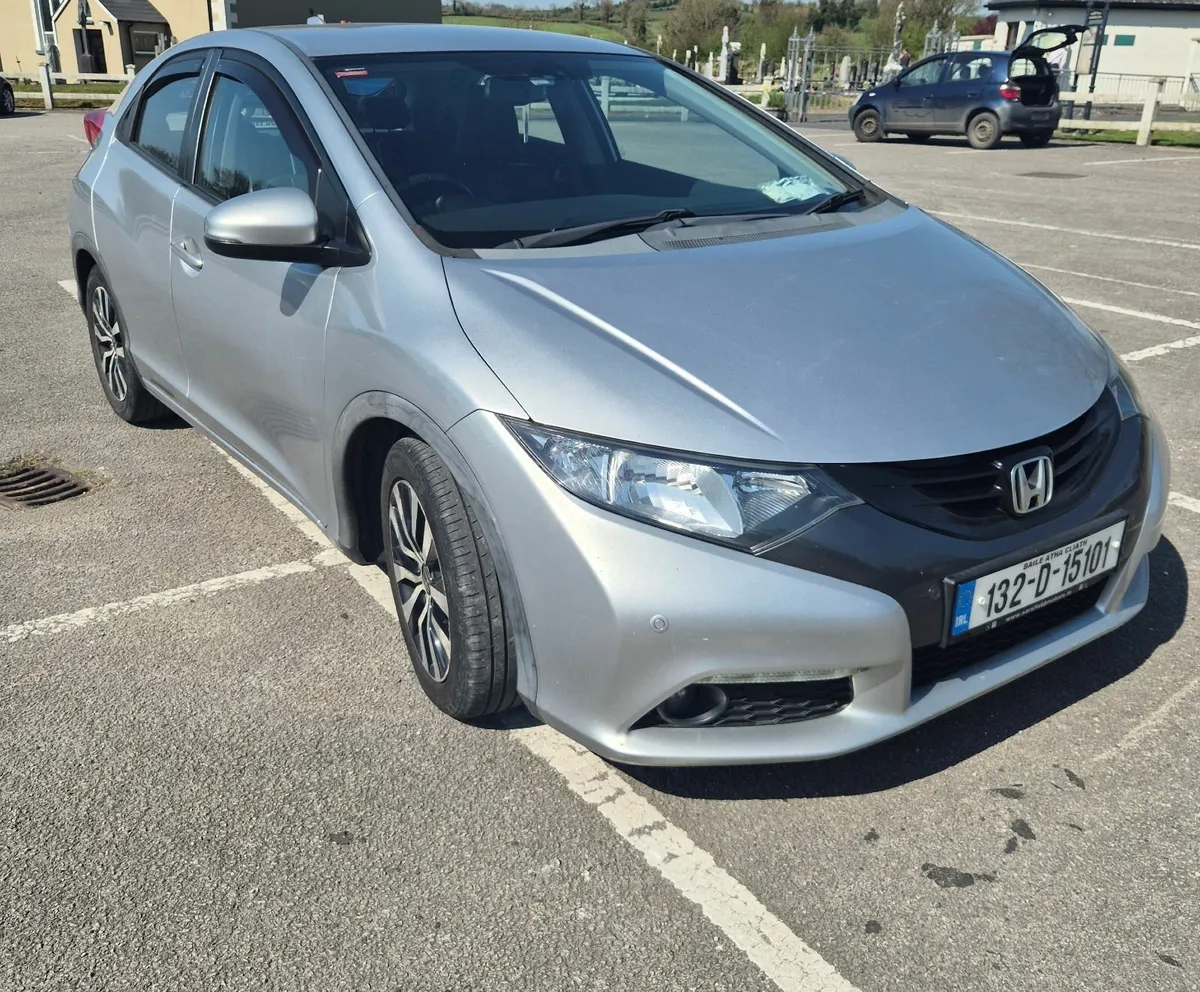 Honda Civic 2013 - Image 4