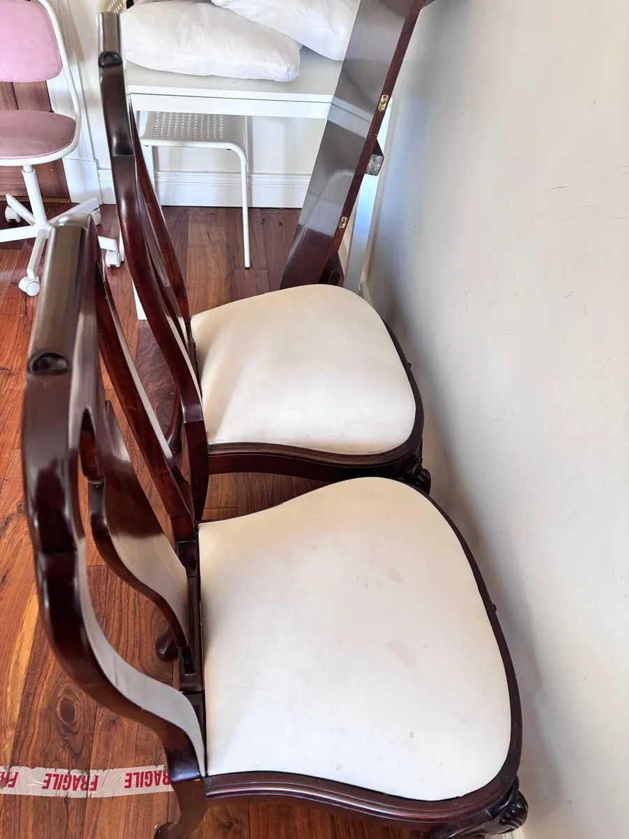 Mahogany table and 8 chairs - Image 3