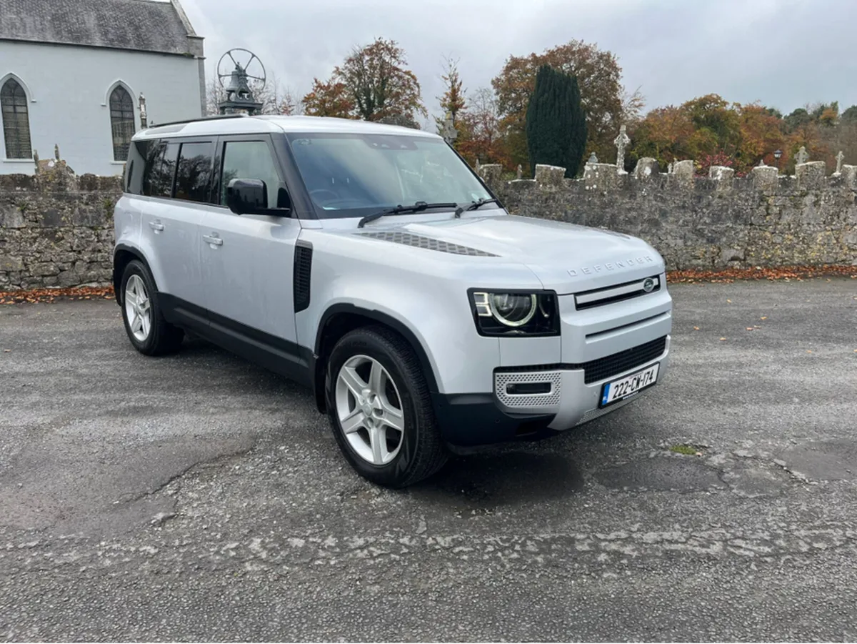 Land Rover Defender 110 3.0 D HAR HARD TOP SE - Image 1