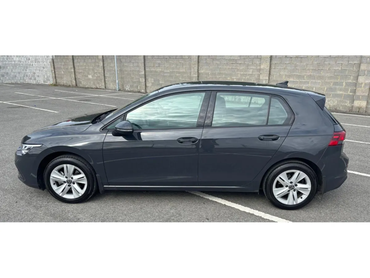 Volkswagen Golf LIFE 1.0 TSI 110HP 5DR - Image 4