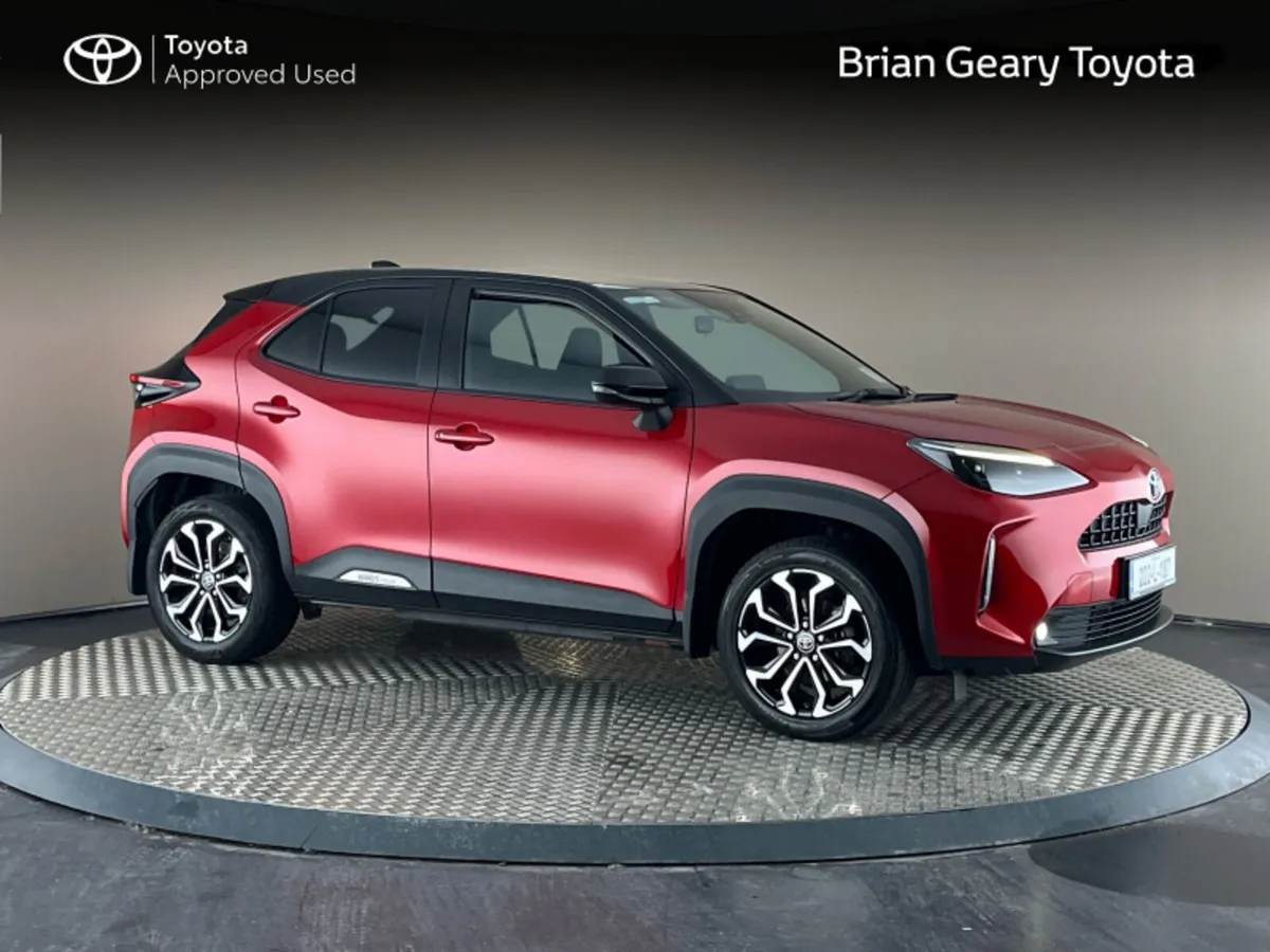 Toyota Yaris Cross HYBRID LUNA SPORT - Image 1