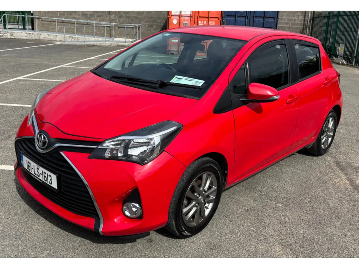 Toyota Yaris 1.0 LUNA 4DR - Image 2