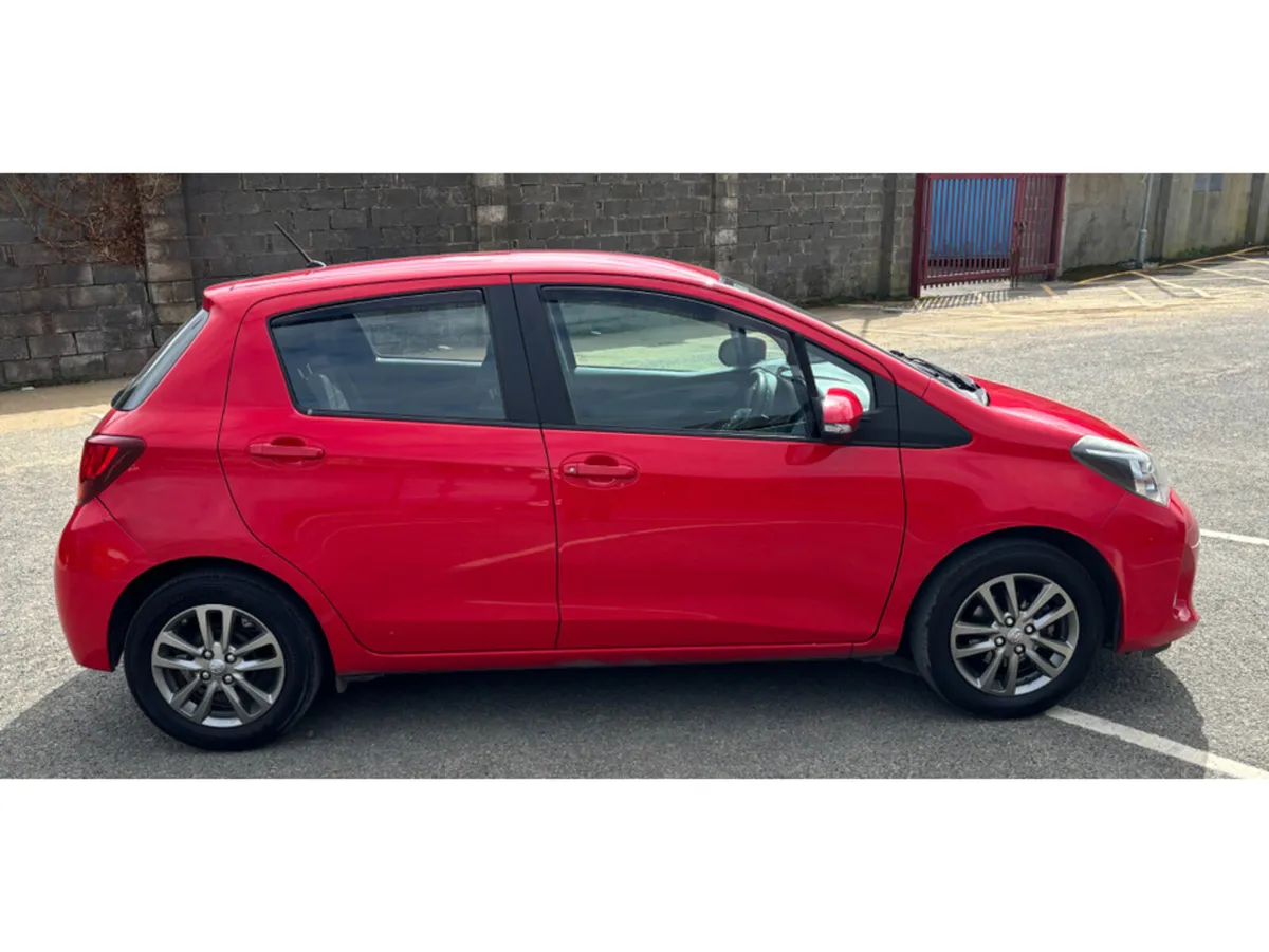 Toyota Yaris 1.0 LUNA 4DR - Image 4