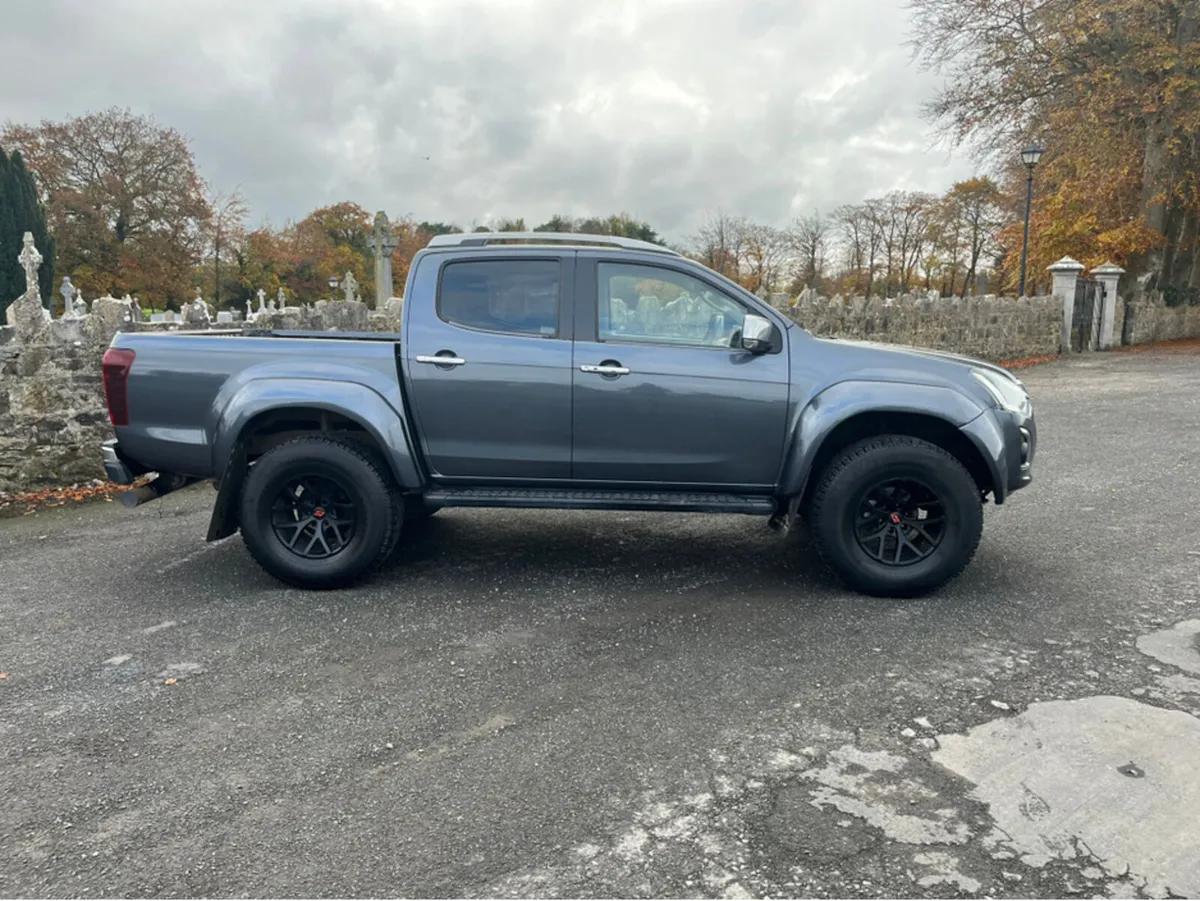 Isuzu D-Max ARCTIC TRUCKS AUTO - Image 4