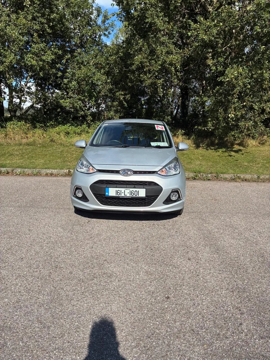 HYUNDAI i10 *AUTOMATIC* 161 (1 litre Petrol) - Image 1