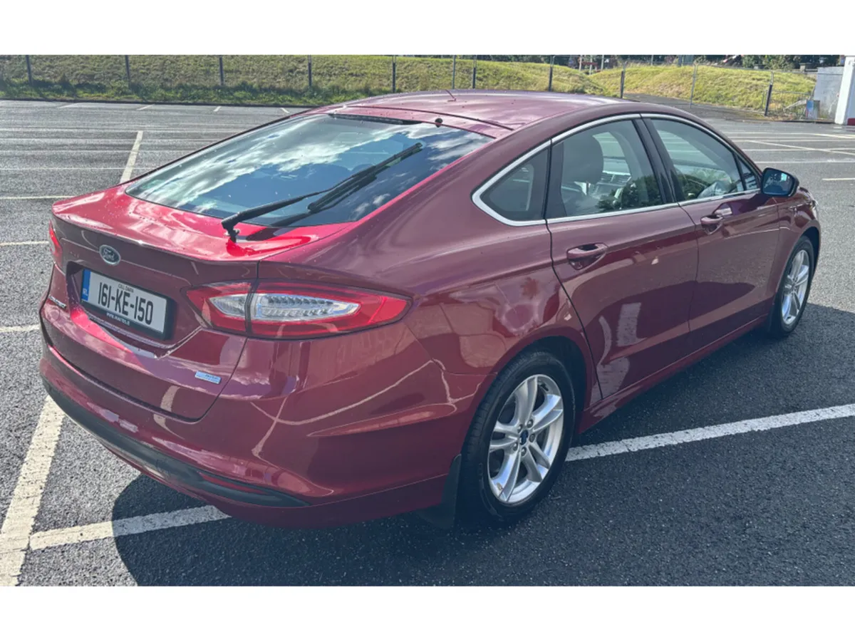 Ford Mondeo ZETEC 5DR 1.5 TDCI 120PS 4DR - Image 3