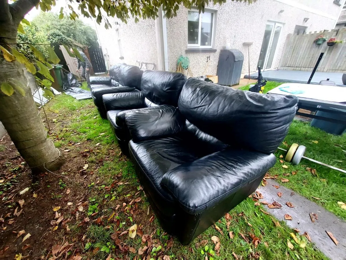 *FREE* 3 Piece Sofa Set - Image 1