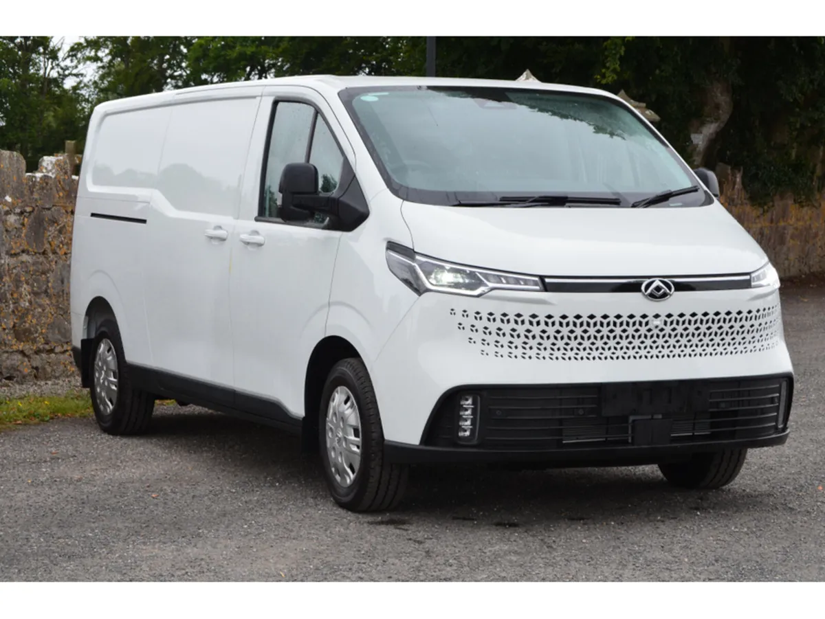 Maxus DELIVER 7 Twin door 2.0L Diesel - Image 2