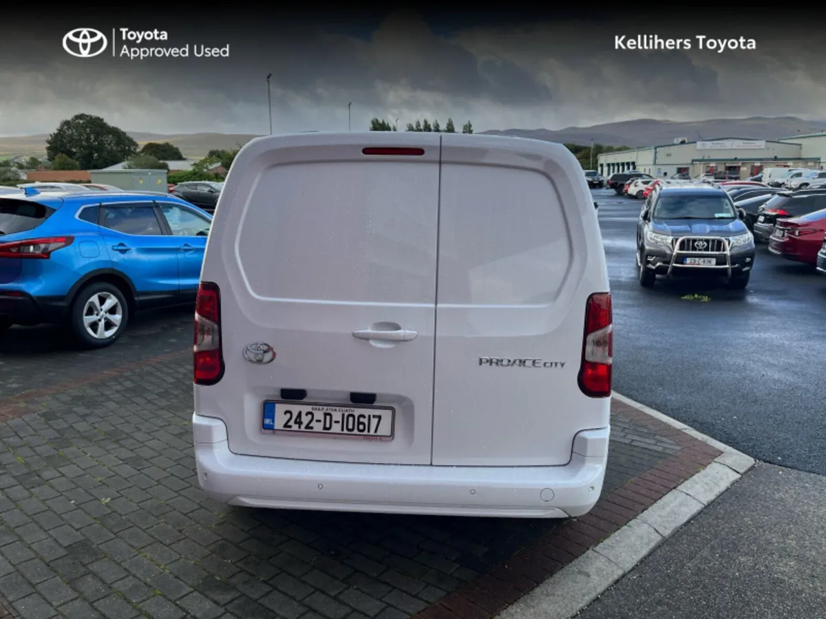 Toyota Proace City CITY 1.5 GX LWB - Image 4
