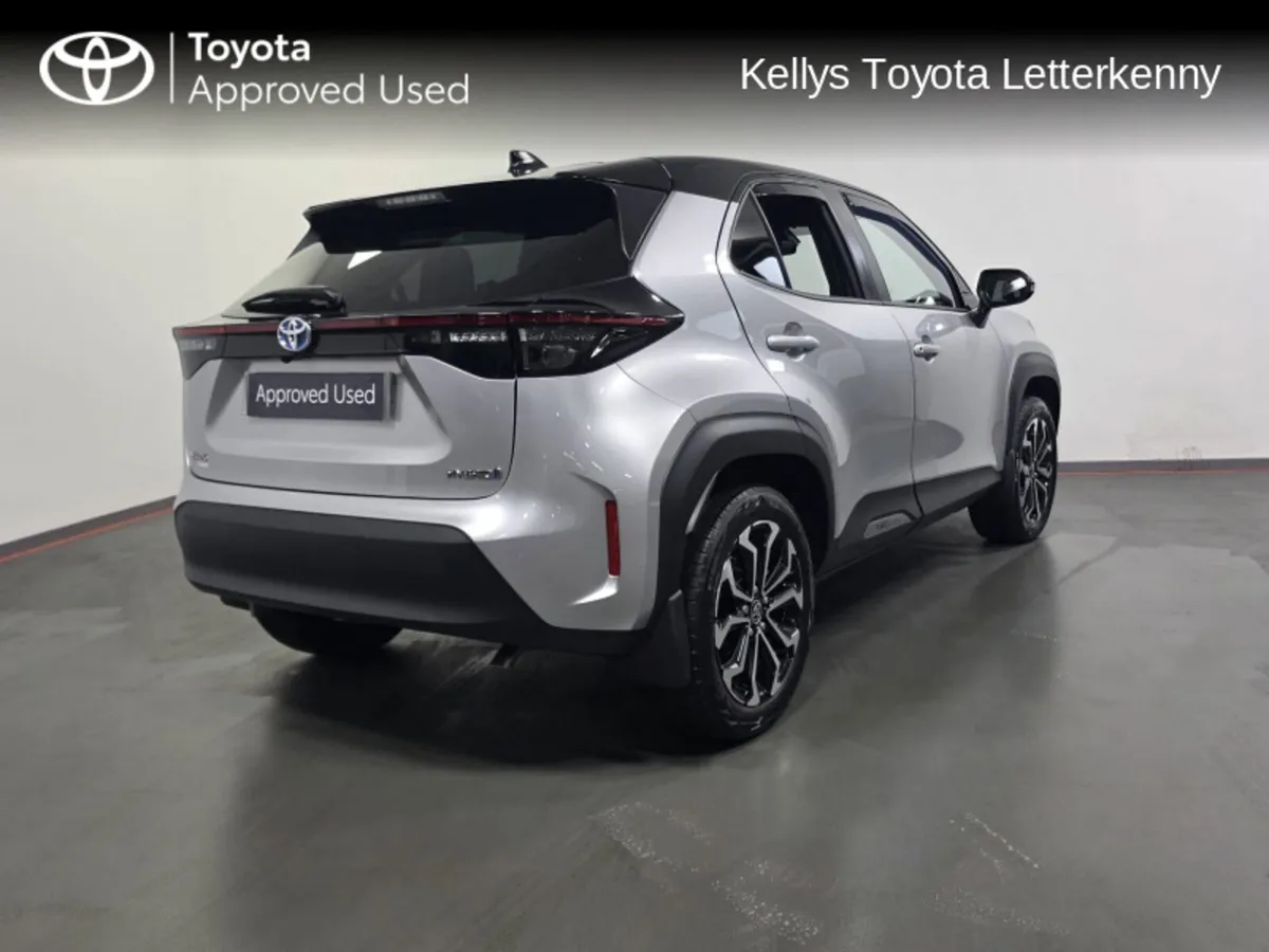 Toyota Yaris Cross YARIS CROSS LUNASPORT BiTone - - Image 2