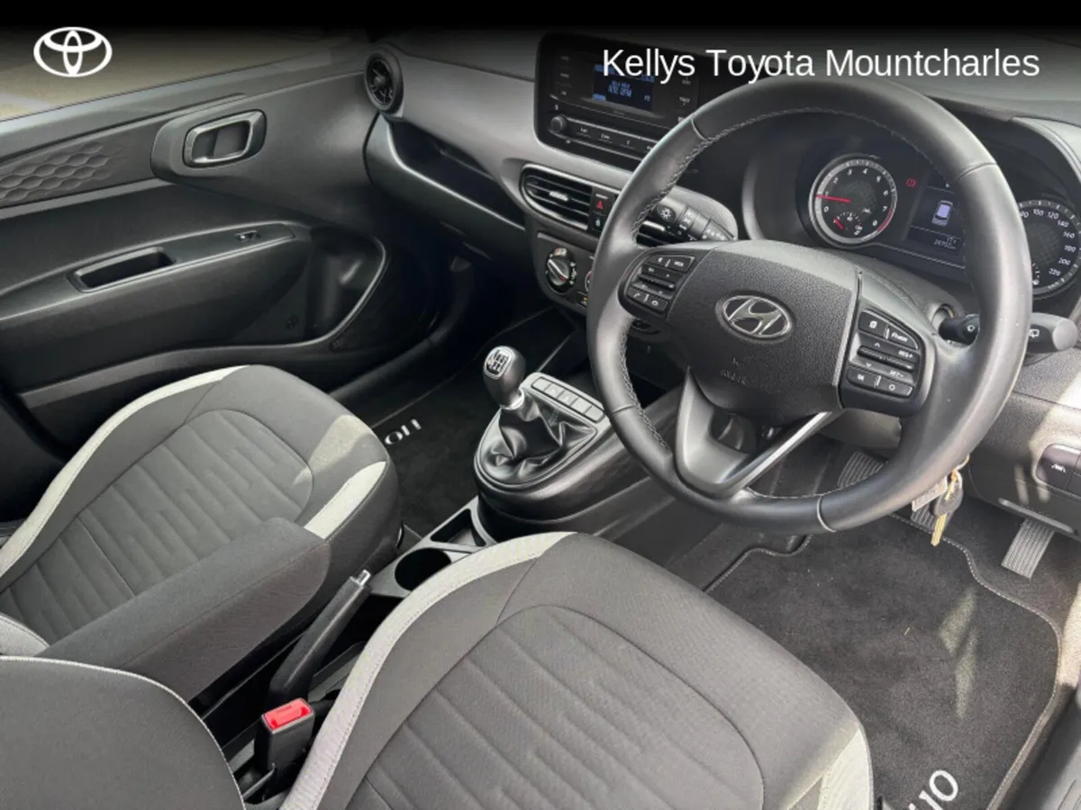 Hyundai i10 DELUXE 5DR - Image 3