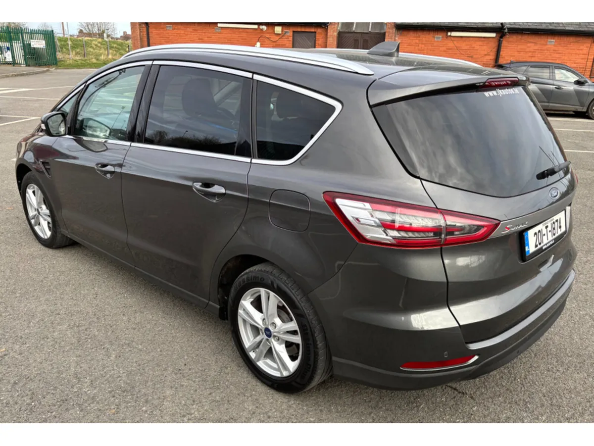 Ford S-Max TITANIUM 5DR 2.0 TD 150BHP S6. S6.2 M6 - Image 4