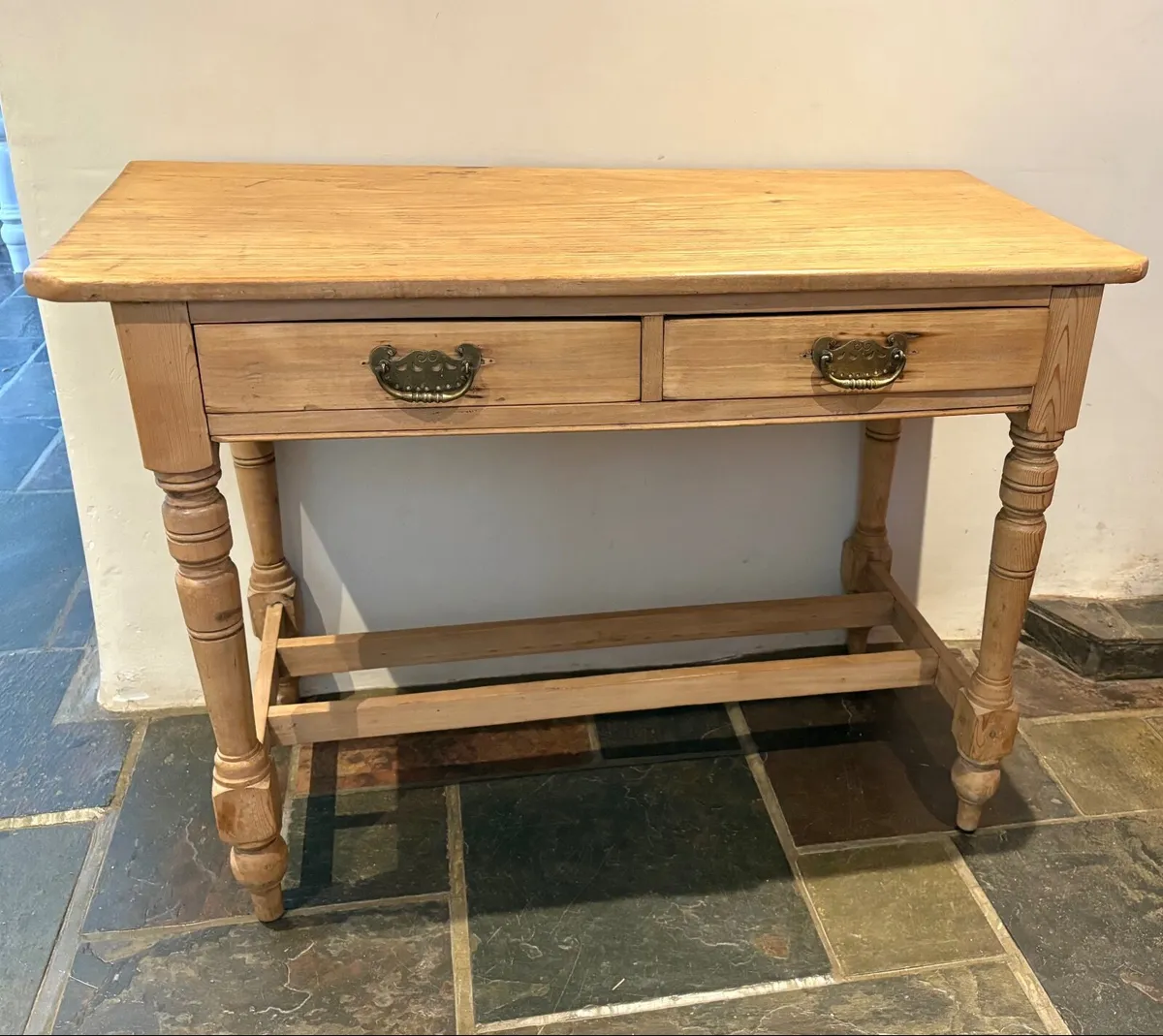 Antique pine farmhouse side table - Image 1