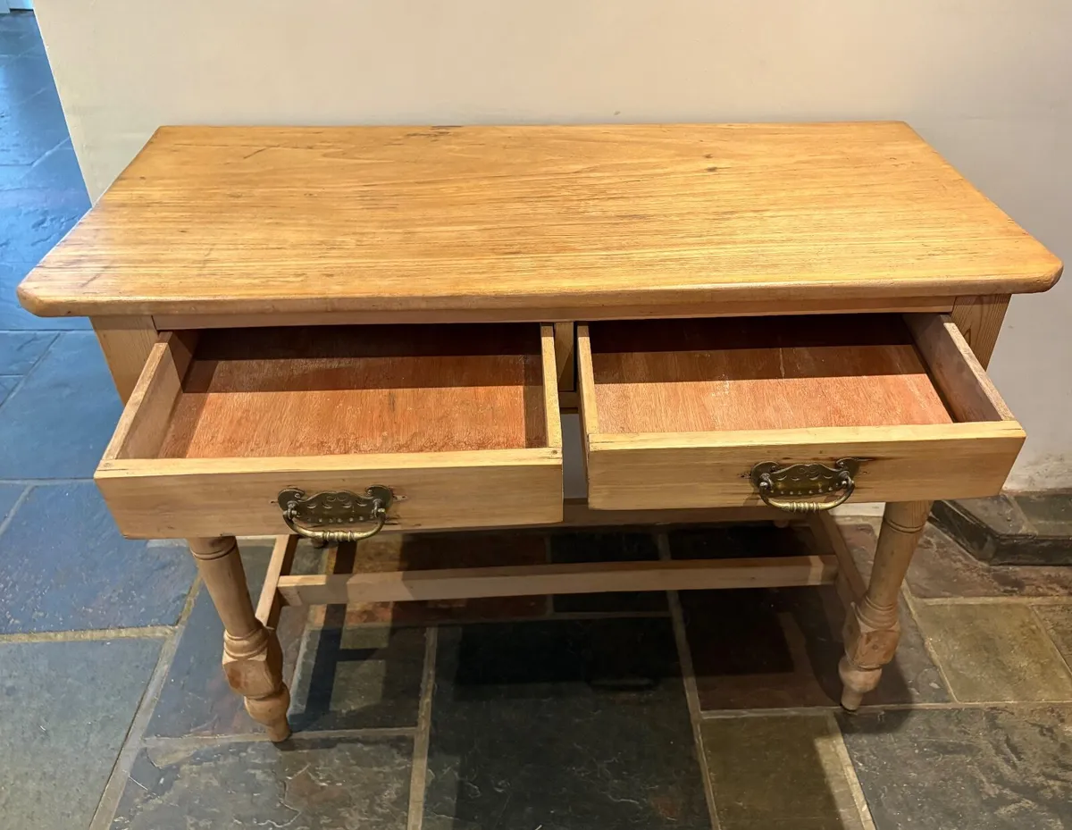 Antique pine farmhouse side table - Image 2