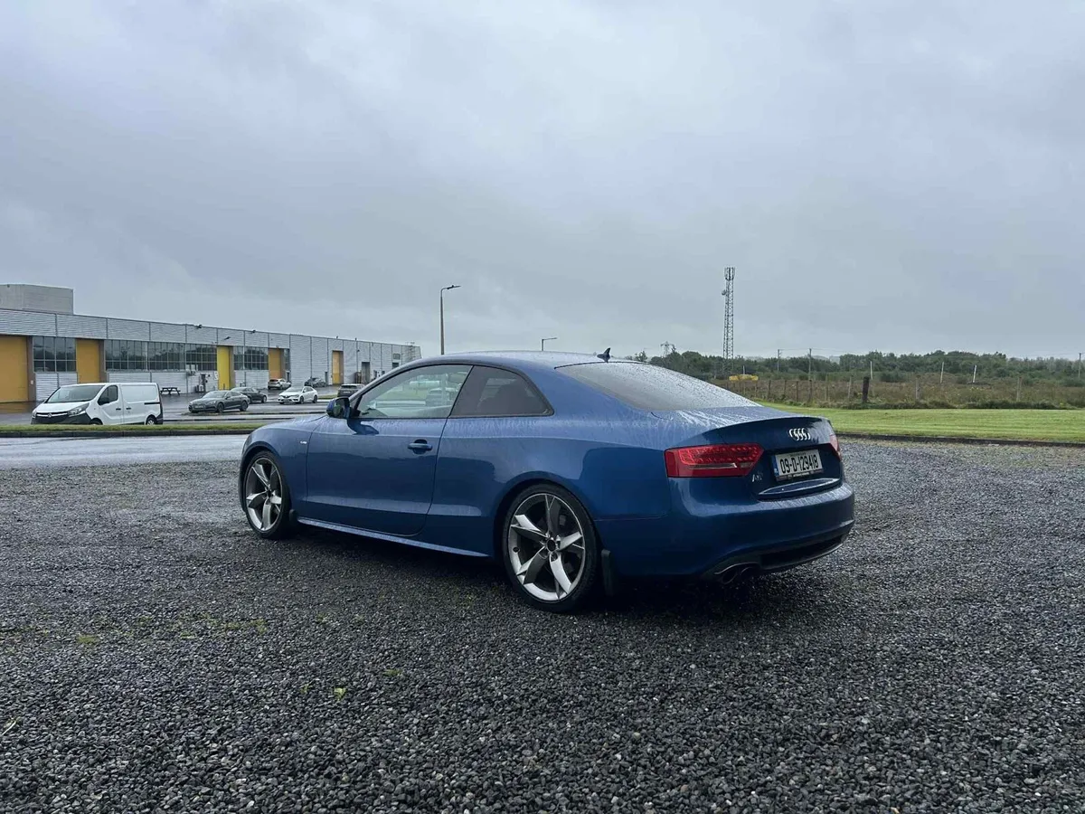 2009 Audi a5 sline black edition - Image 2
