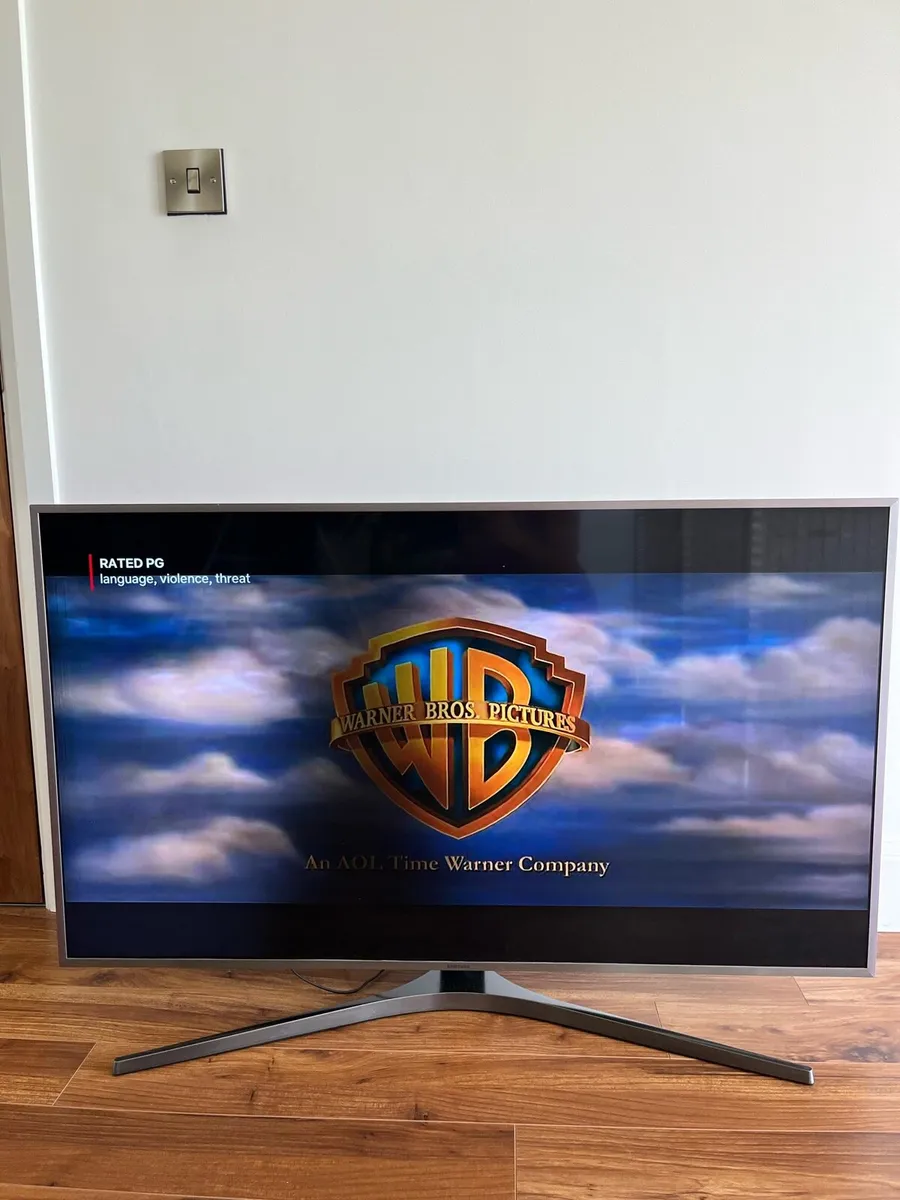 Samsung 49” LED TV (Model UE49MU6470UXXU) - Image 4