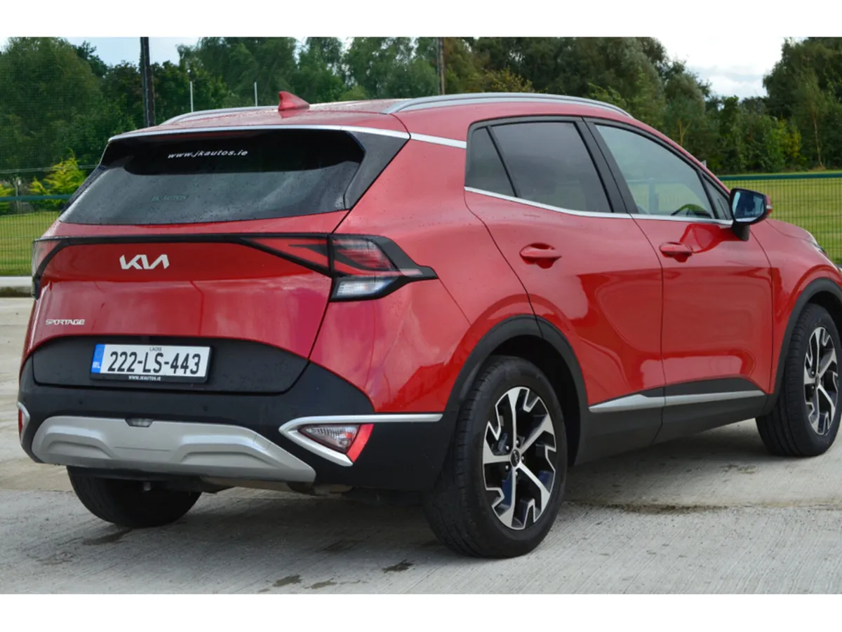 Kia Sportage MANUAL 5DR - Image 4