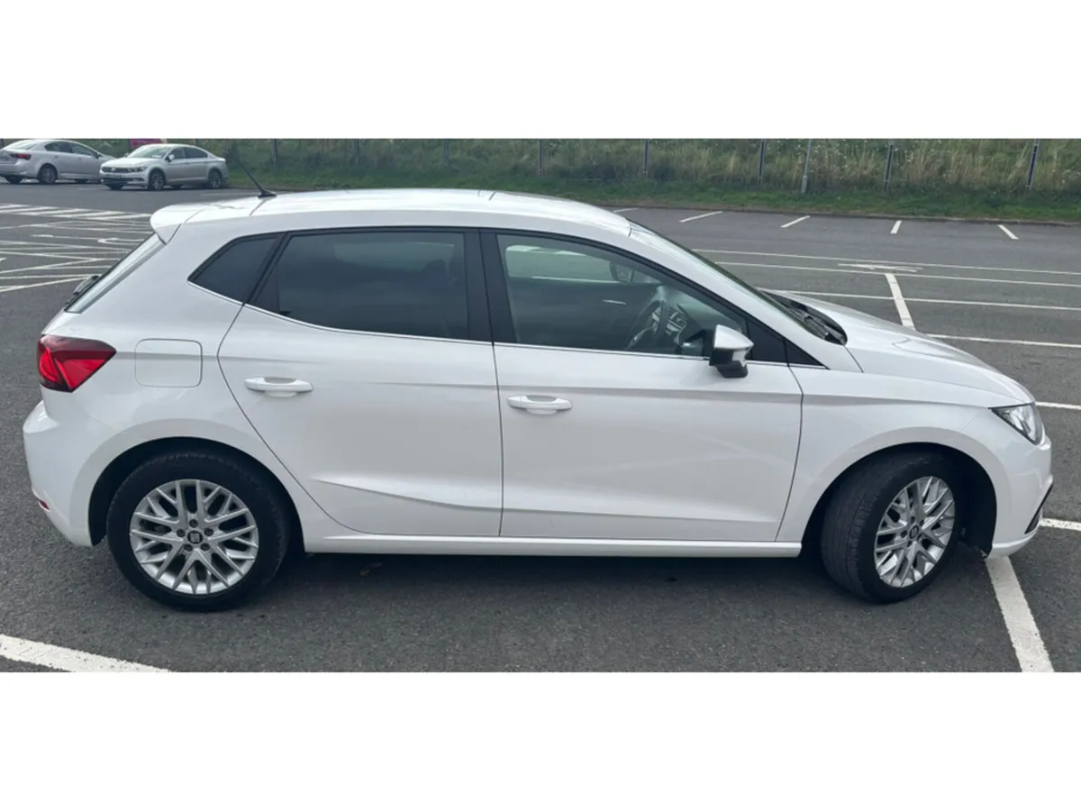 SEAT Ibiza 1.0 MPI 80HP SE 5DR - Image 3