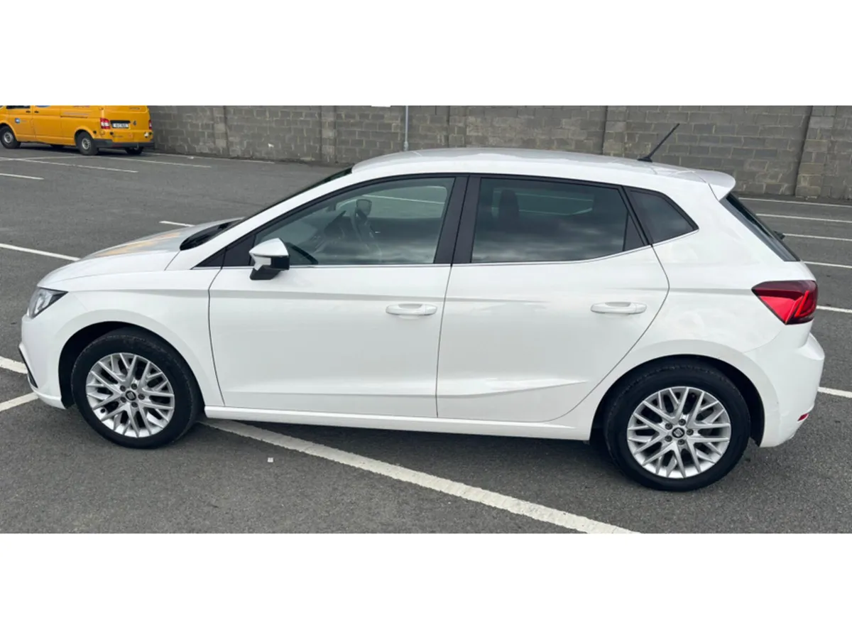 SEAT Ibiza 1.0 MPI 80HP SE 5DR - Image 4