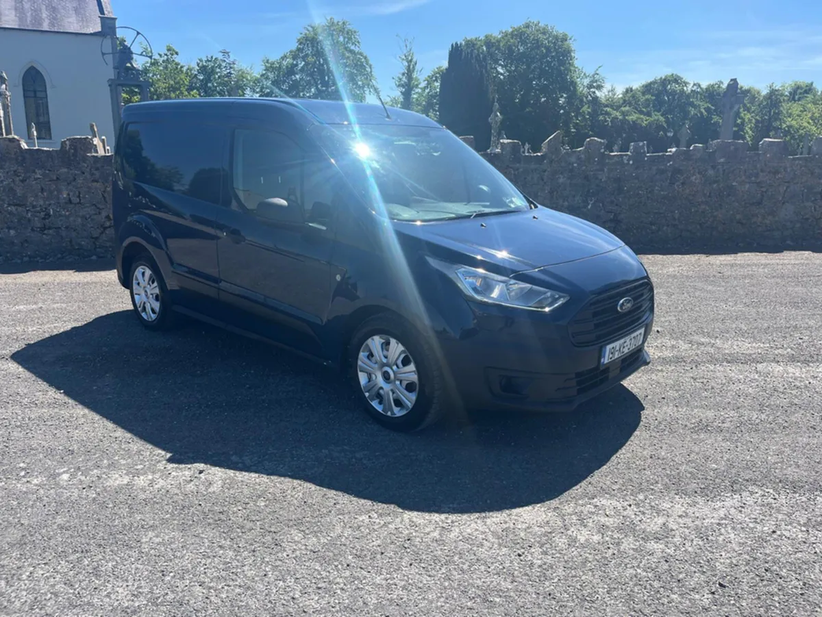 Ford Transit Connect SWB 1.5 75PS M M6 3DR - Image 1
