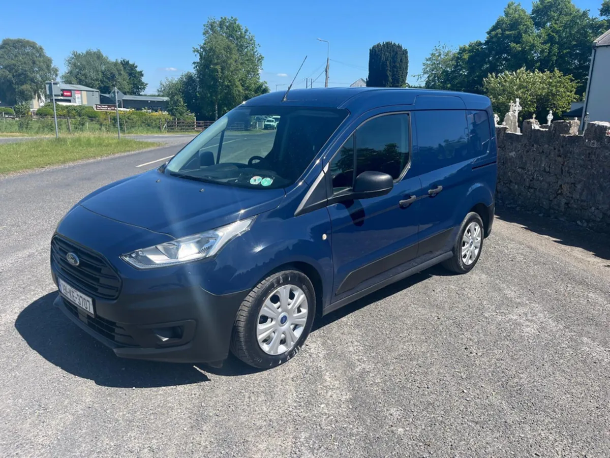 Ford Transit Connect SWB 1.5 75PS M M6 3DR - Image 3