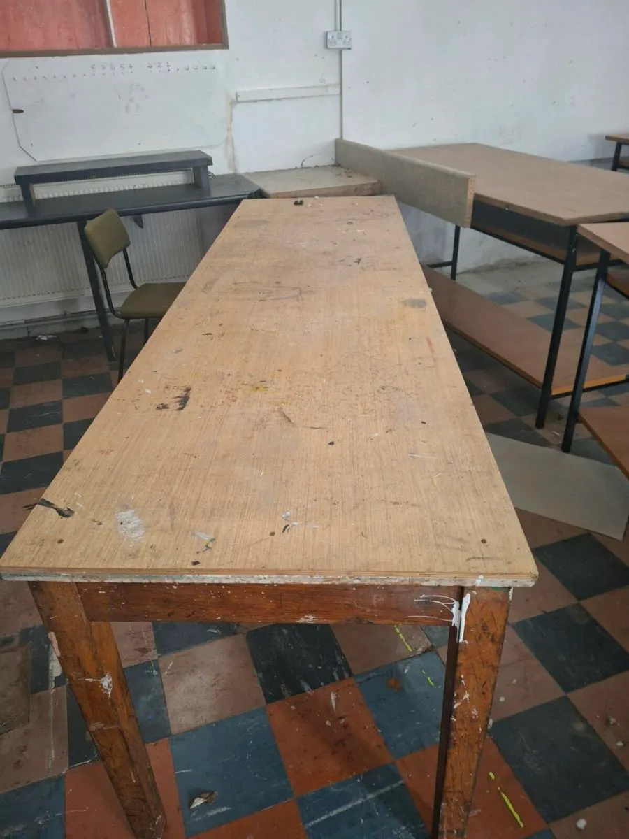 7ft table - Image 1