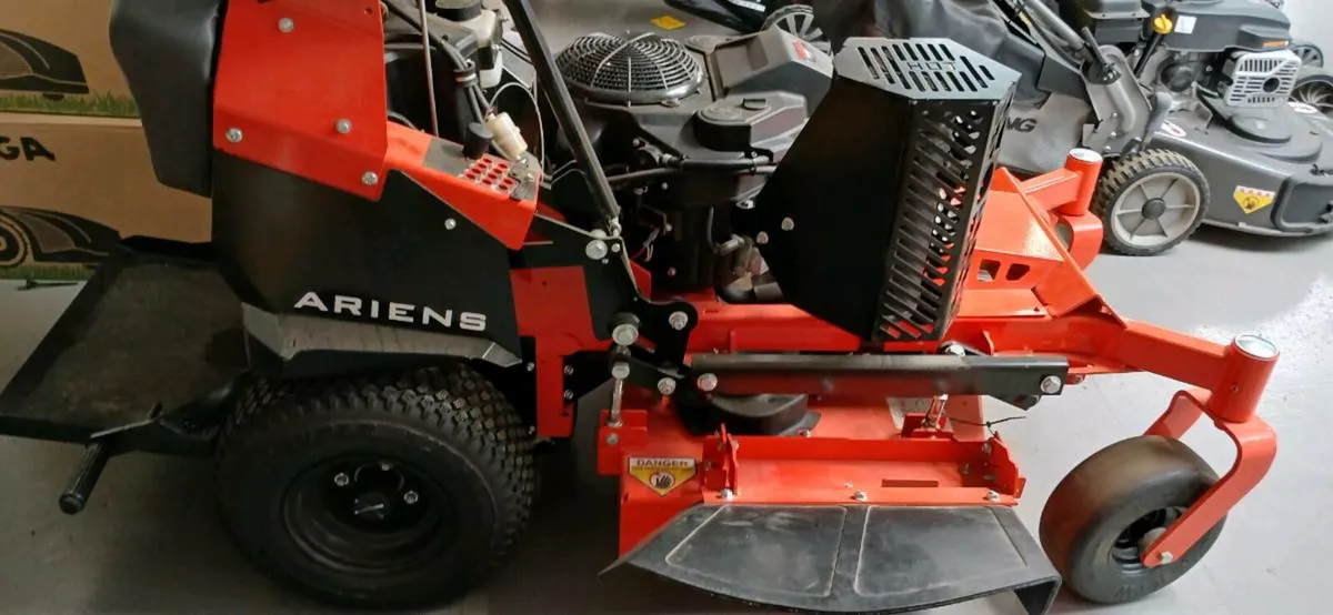 Ariens Arrow 32" stand on mower - Image 2