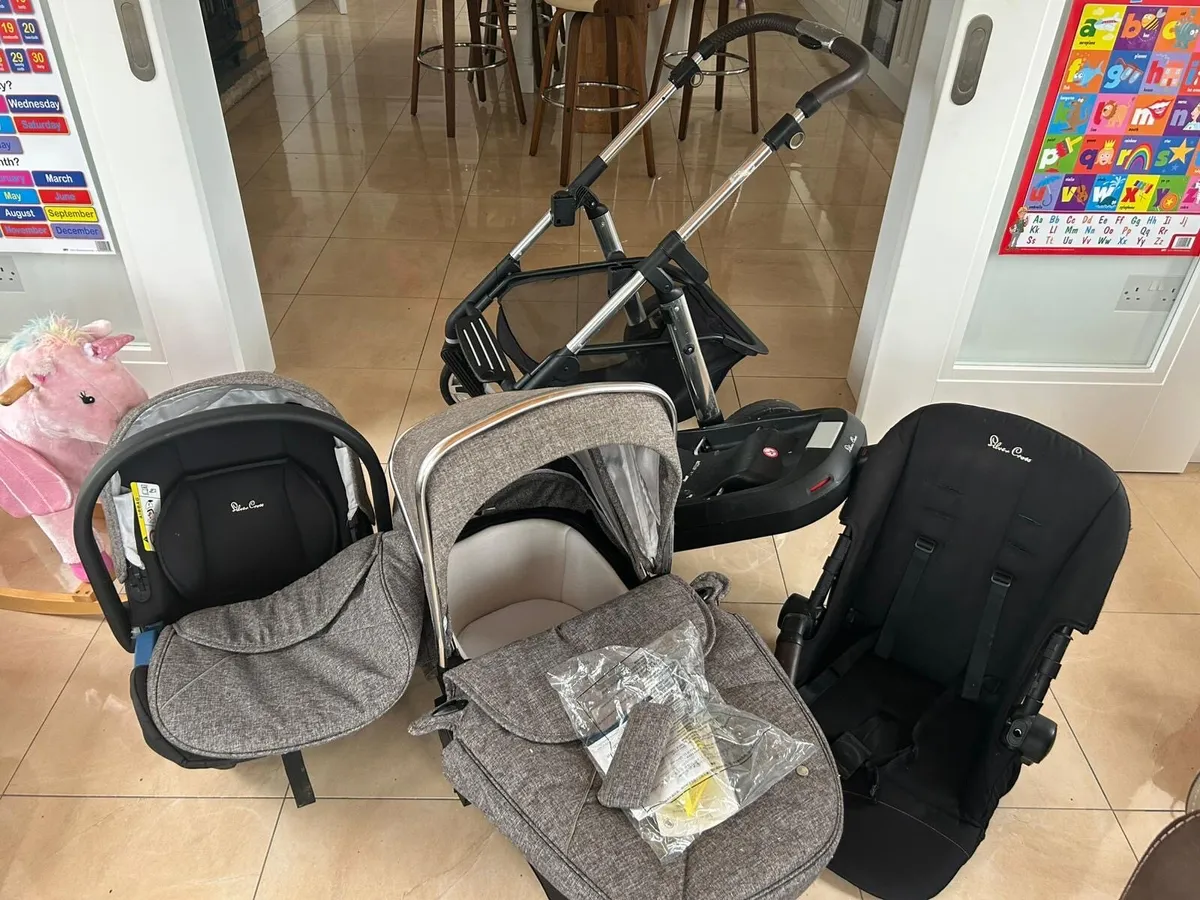 Silver cross travel system - Image 1