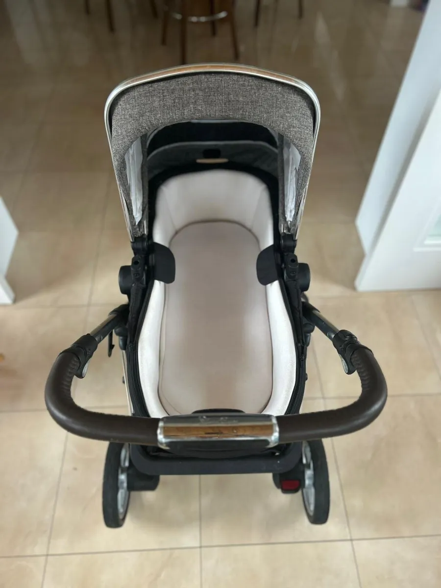 Silver cross travel system - Image 3