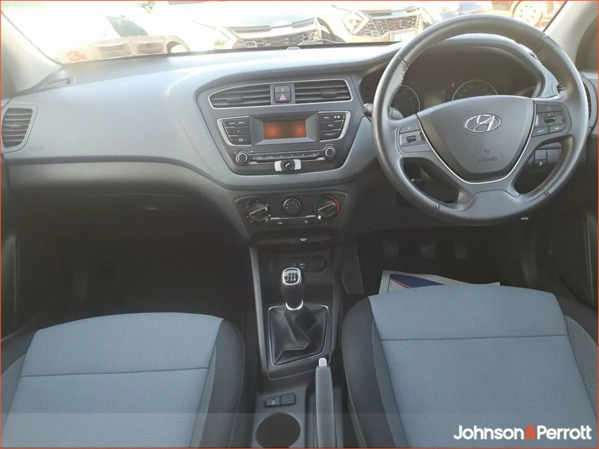 Hyundai i20 1.2 Classic - Image 4