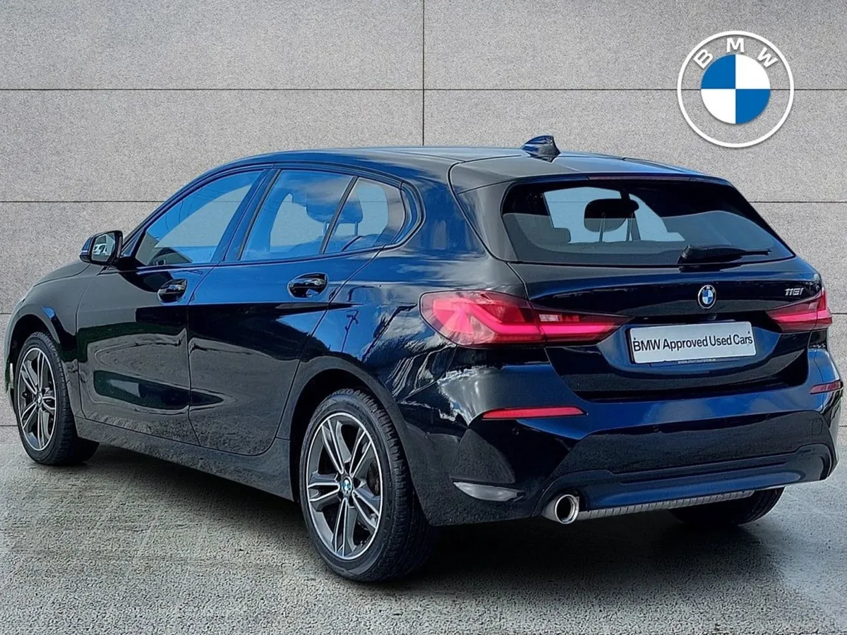BMW 1 Series 118i Sport Sports Hatch - Image 3