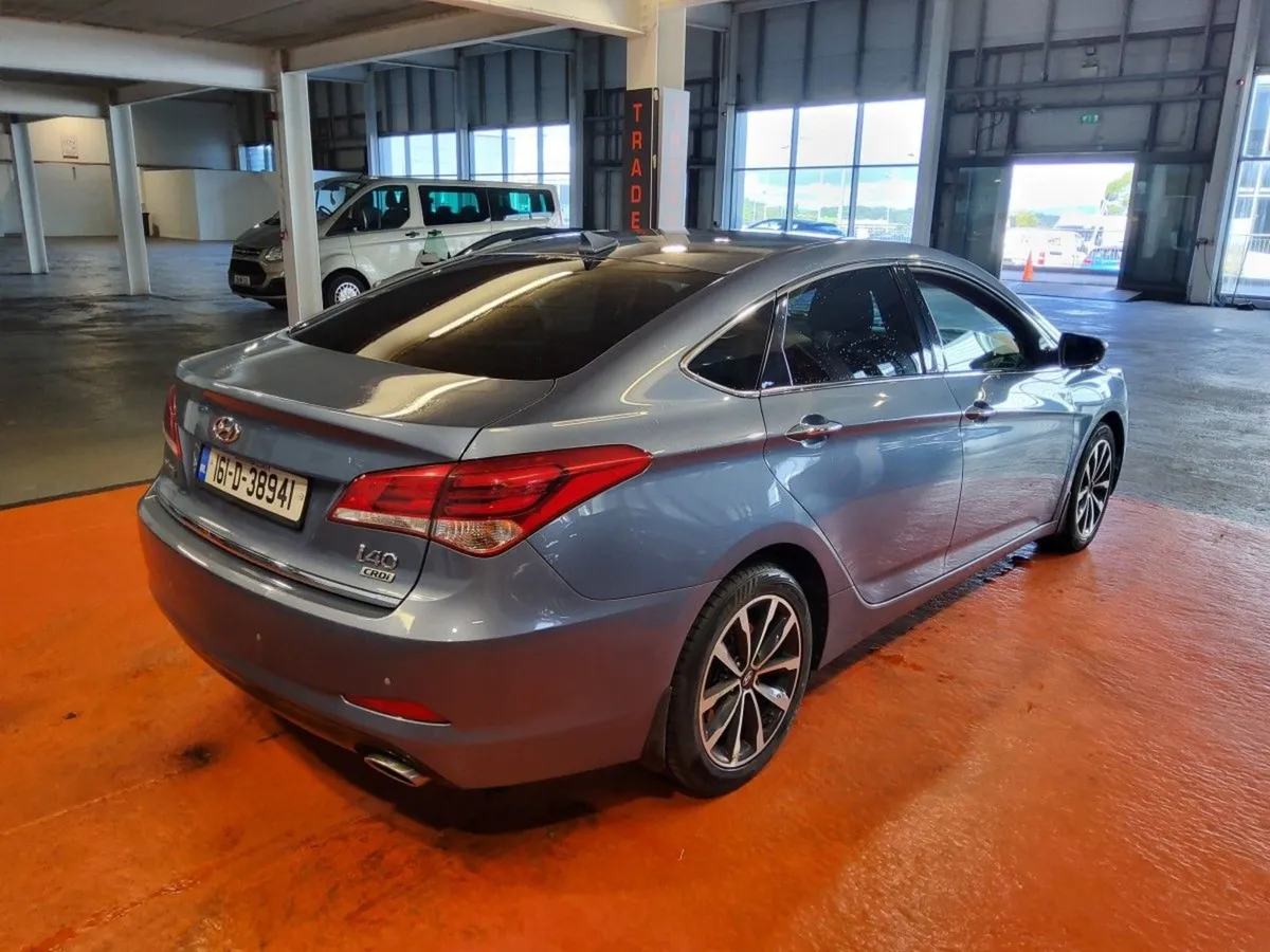 Hyundai i40 Executive 2017 1.7 Diesel - Image 3