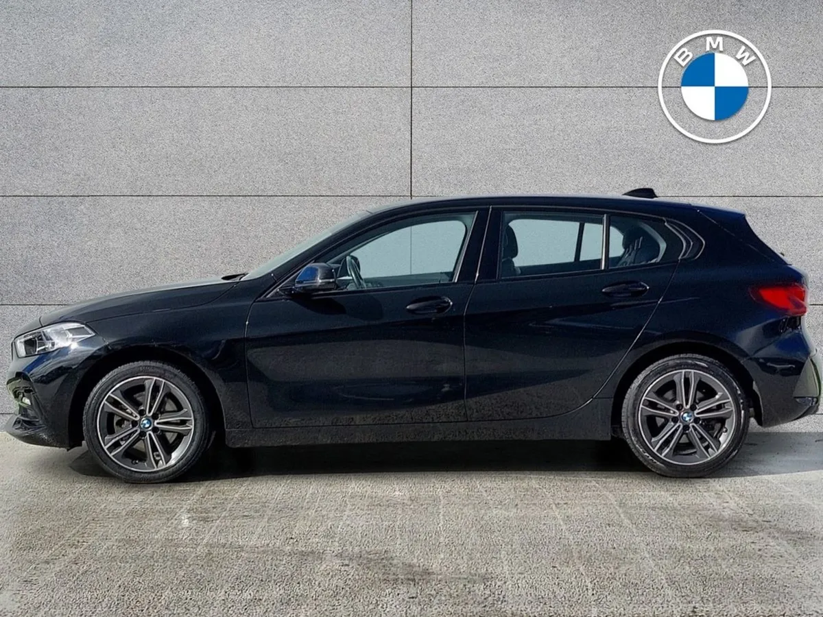 BMW 1 Series 118i Sport Sports Hatch - Image 4
