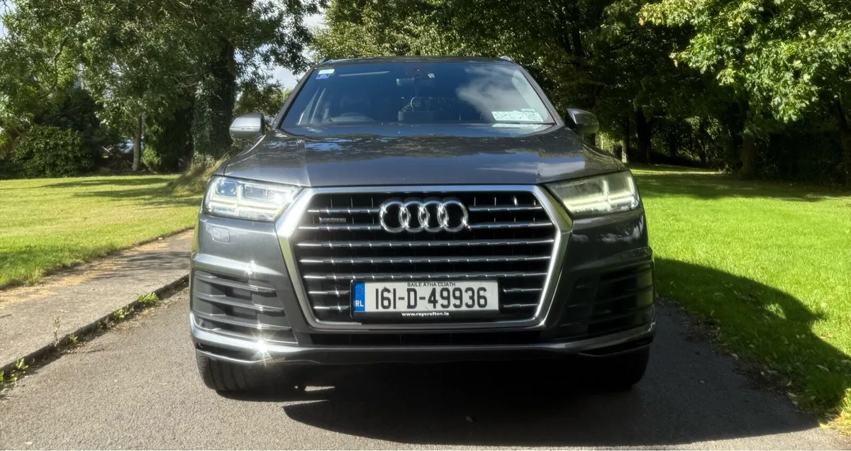 AUDI QUATTRO Q7 7 SEATER - Image 1