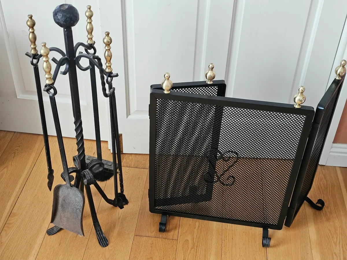 Fire guard and companion set - Image 4