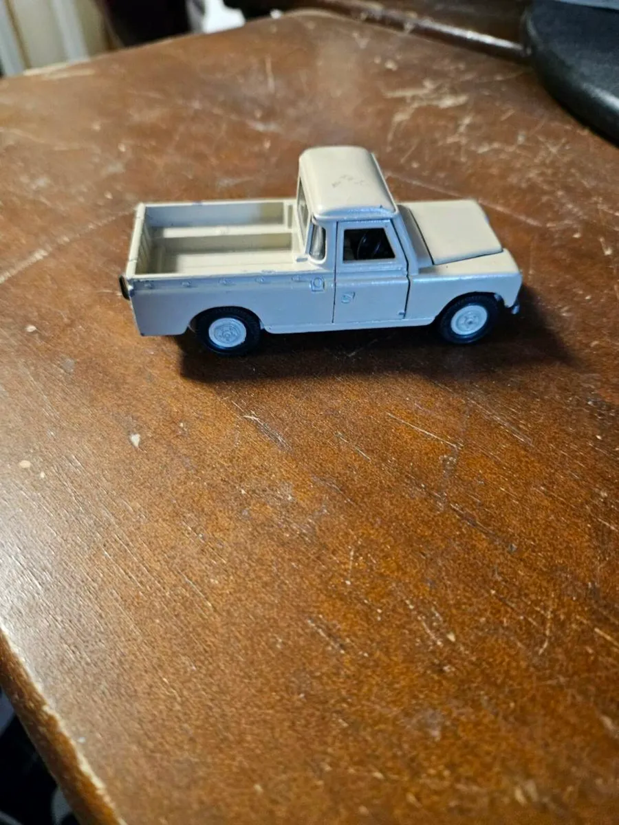 Dinky 1970's Landrover - Image 2