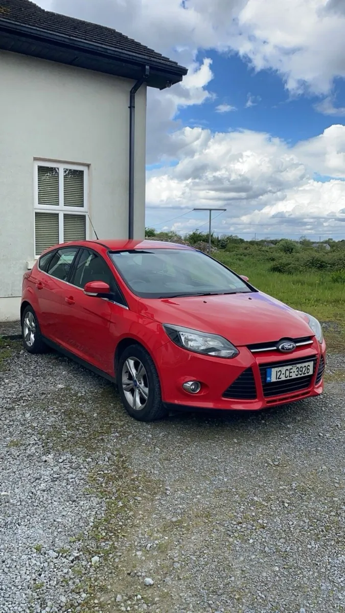 Ford Focus Zetec 1.6 1596cc Petrol - Image 1