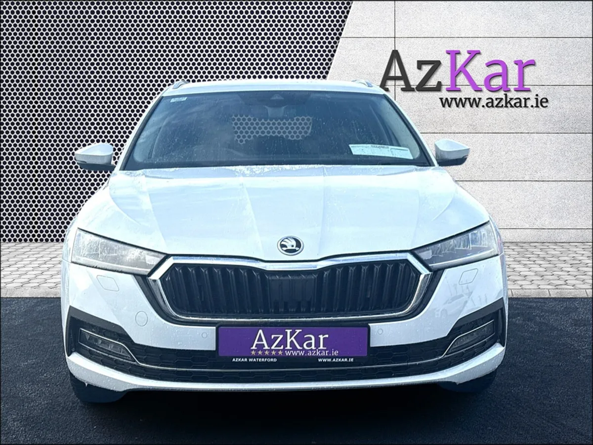 Skoda Octavia 2022 STYLE 1.4 PHEV 200BHP AUTOMATIC - Image 2