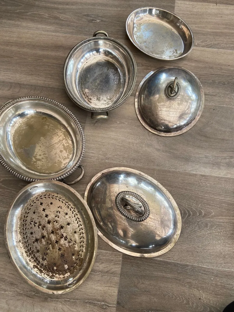 Silver serving dishes - Image 4