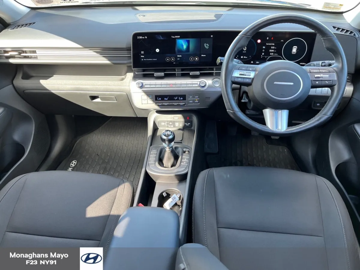 Hyundai KONA ELEGANCE PETROL MANUAL 5DR - Image 2