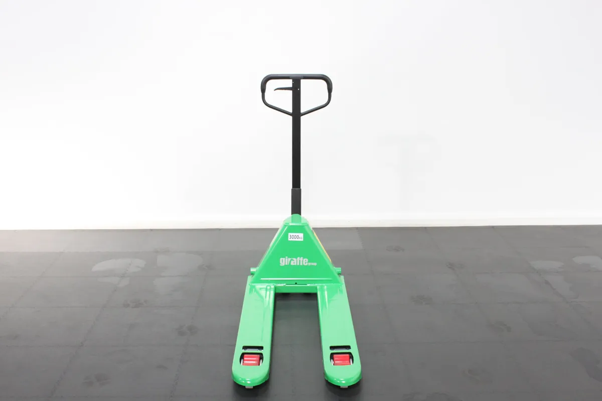 giraffe 3T Euro  Manual Pallet Truck - Image 3