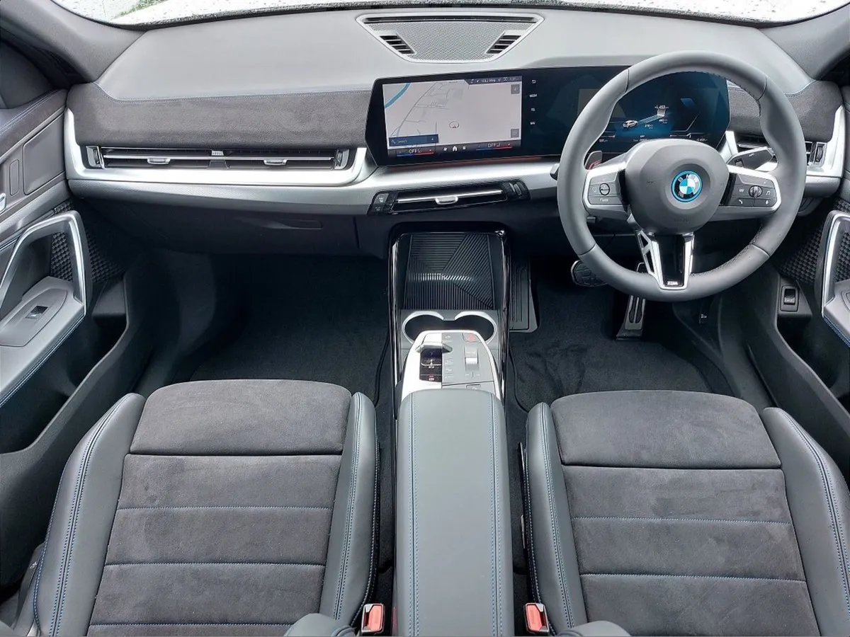 BMW iX2 Edrive20 M Sport - Image 4