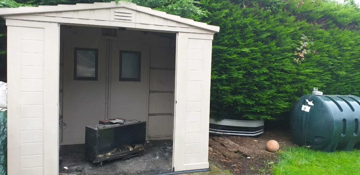 Garden shed - Image 2