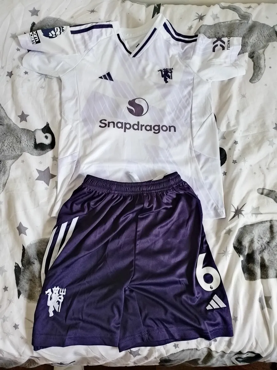 Kids Soccer Jerseys- All Sizes - Image 4