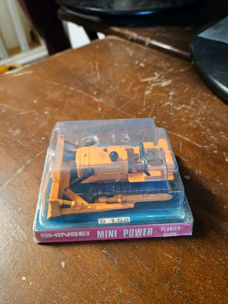 Corgi Shinsei Bull Dozer - Image 2