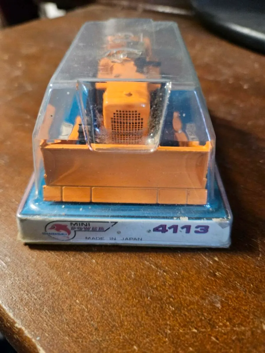 Corgi Shinsei Bull Dozer - Image 3