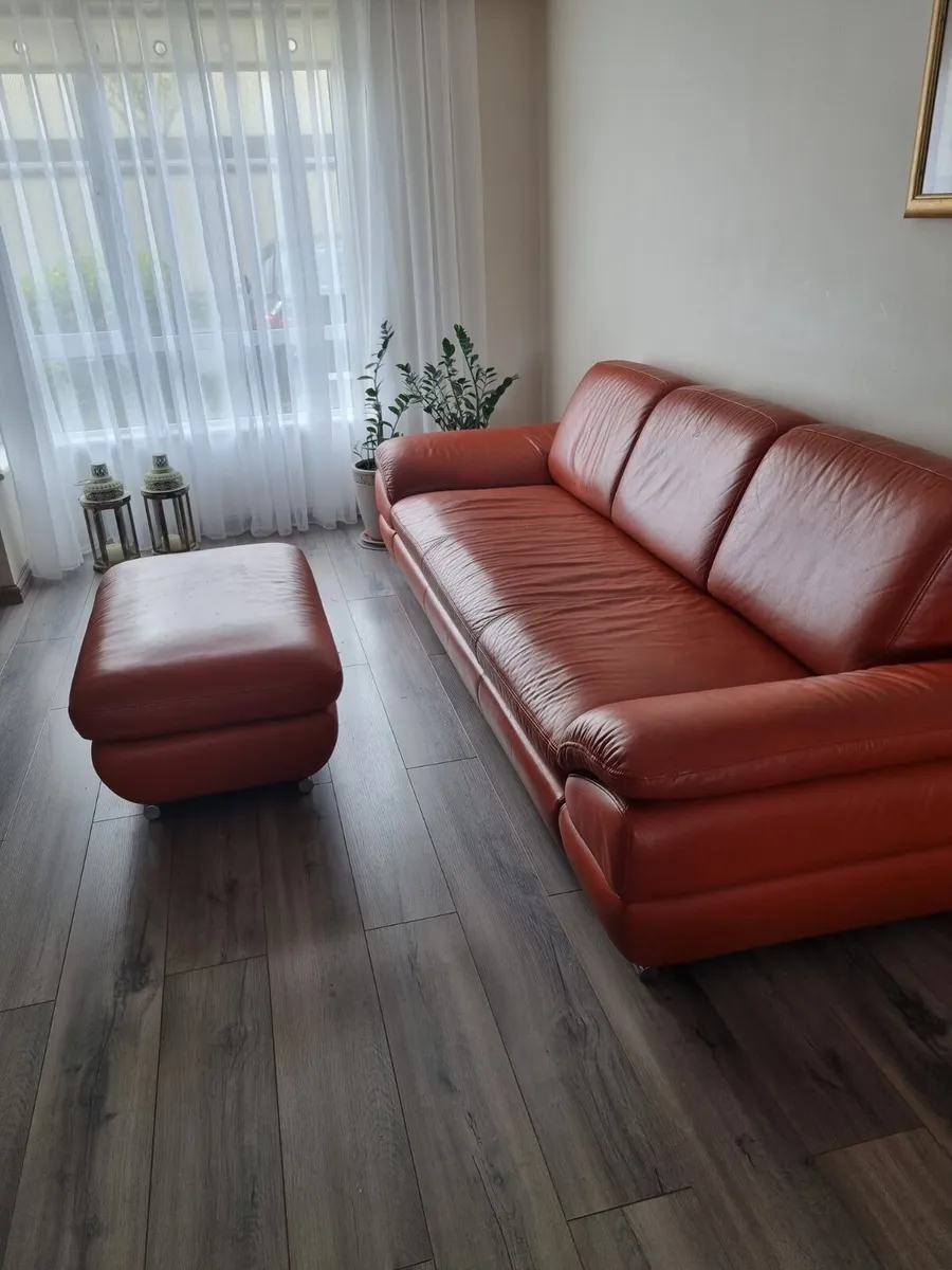 Couch - Image 2