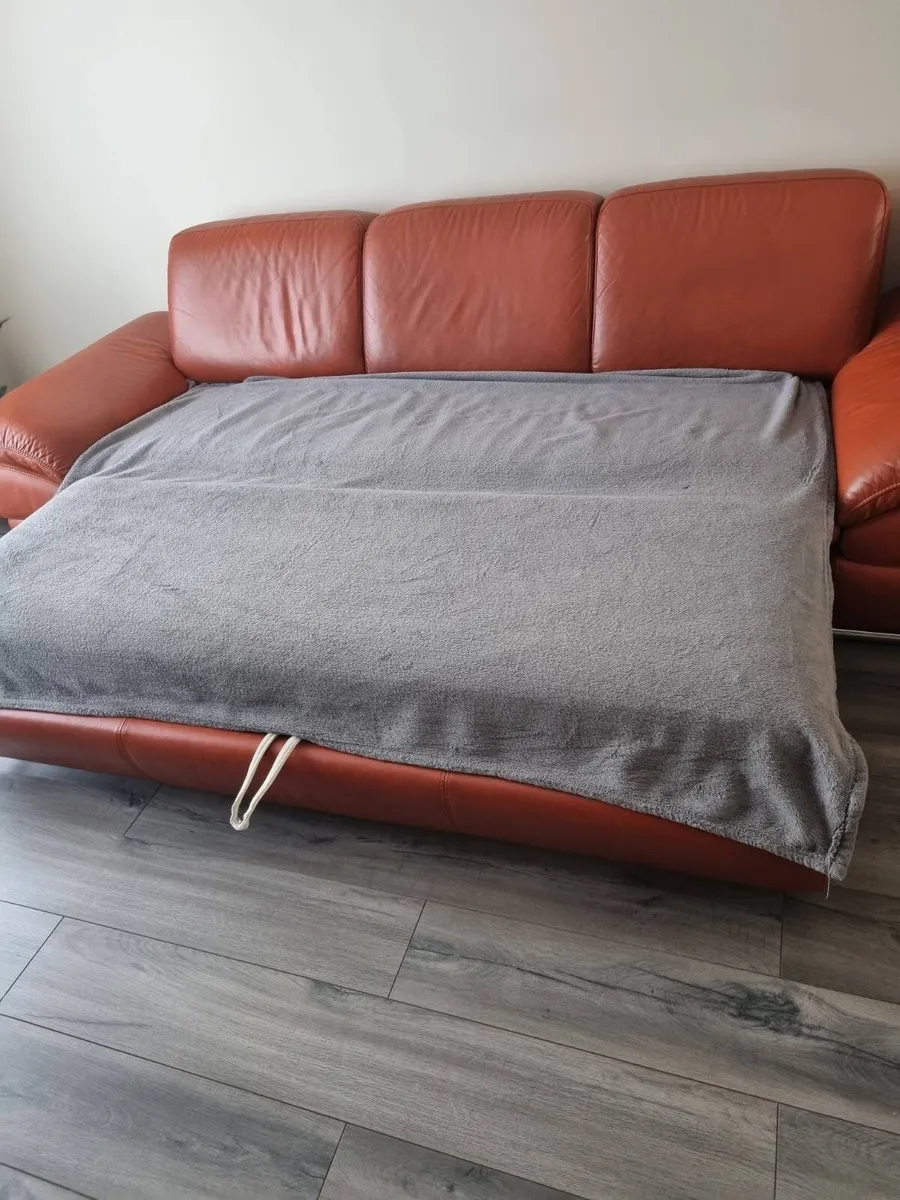 Couch - Image 3