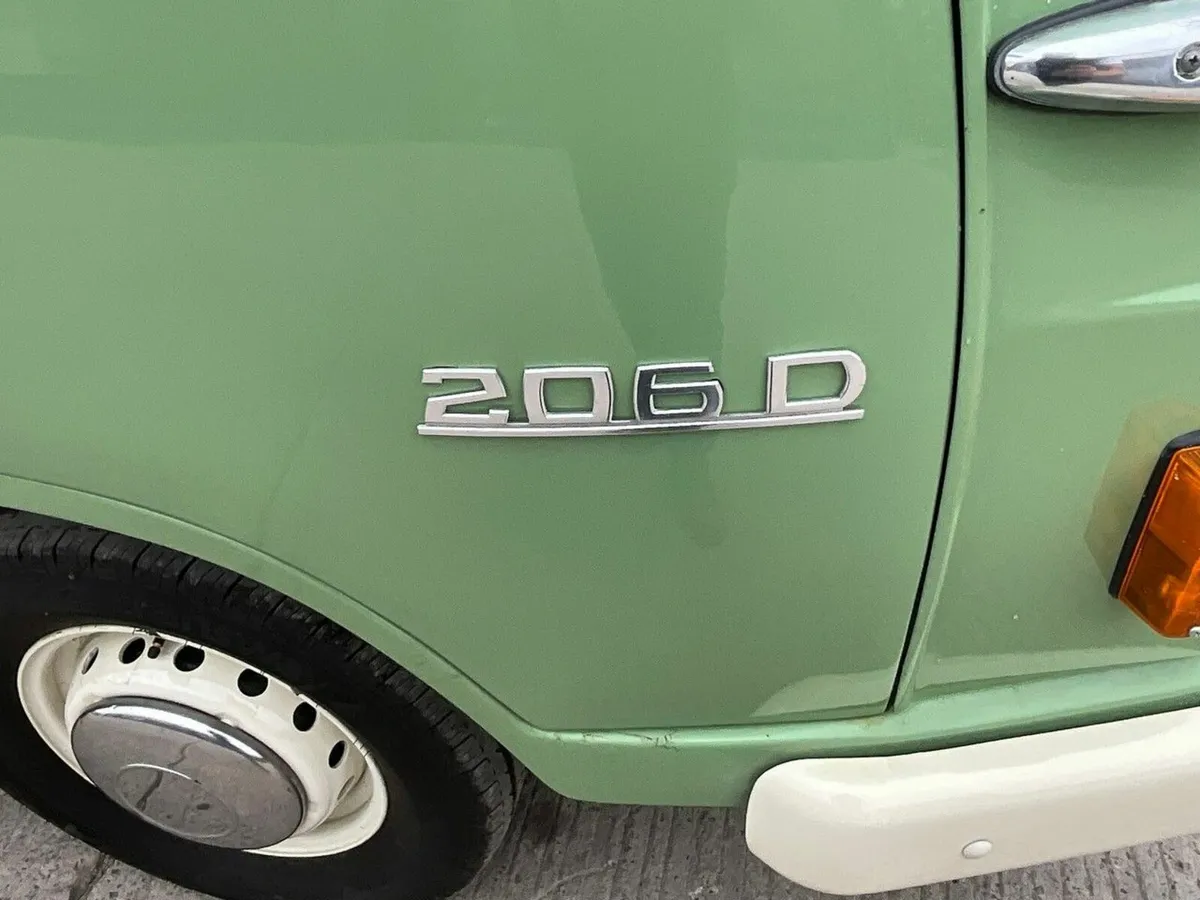 MERCEDES 206D CAMPERVAN - Image 4